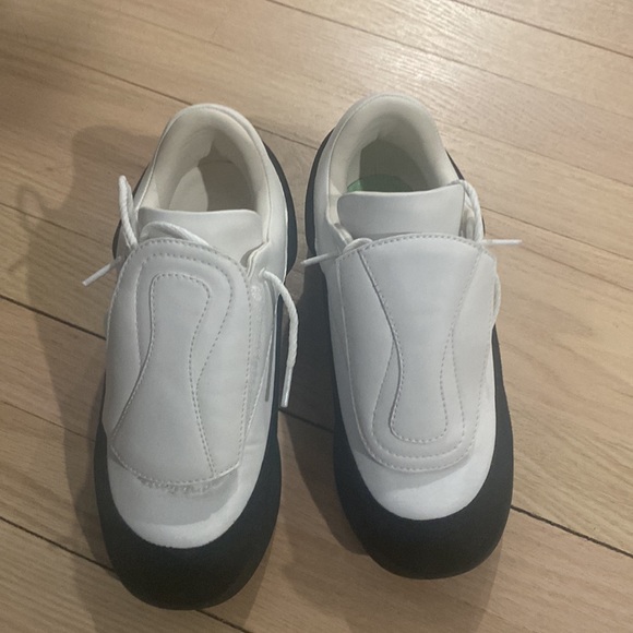 Like new worn once - Picture 2 of 5